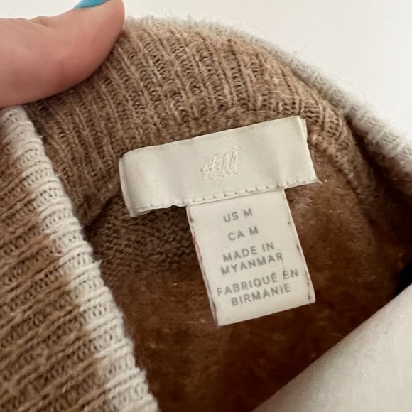 H&M | Mock Neck Tan sweater with White Edges - Picture 11 of 14